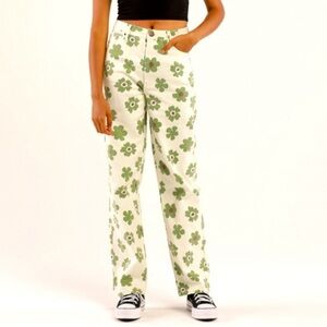 high-rise flared flower jeans 🌼